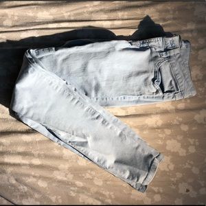 ❌donating tomorrow❌ Guess jean skinny